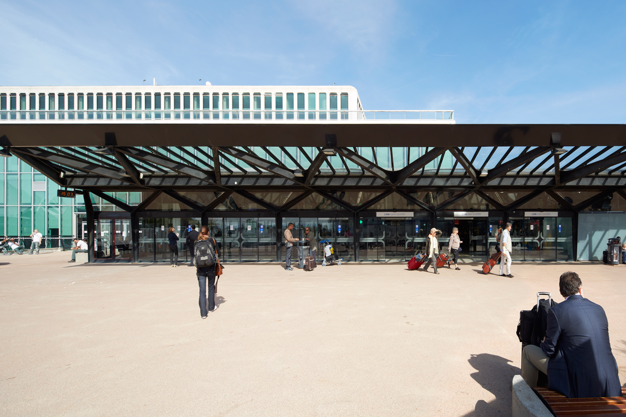 Lyon Airport, Le Centre Landside Area Development.