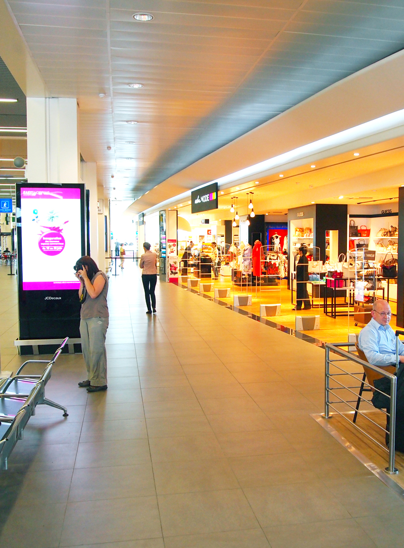 Lyon Airport, Le Centre Landside Area Development.